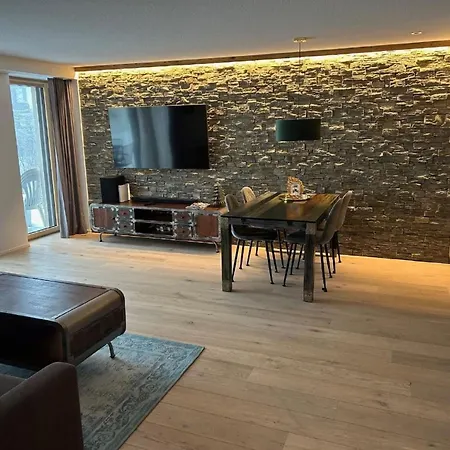 Riverside Astoria 3-5 Parterre-whg By Interhome