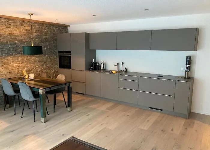 Riverside Astoria 3-5 Parterre-whg By Interhome 公寓 萨斯费