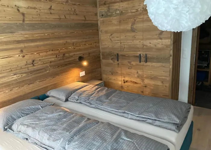 公寓 Riverside Astoria 3-5 Parterre-whg By Interhome *