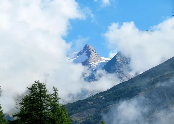 Riverside Astoria 3-5 Parterre-whg By Interhome 公寓